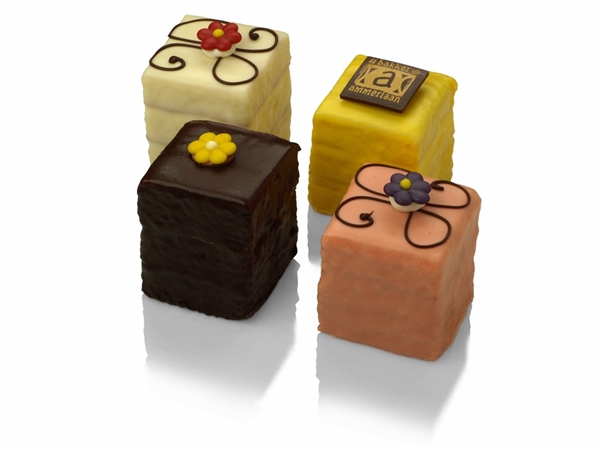 Petit Fours gesorteerd